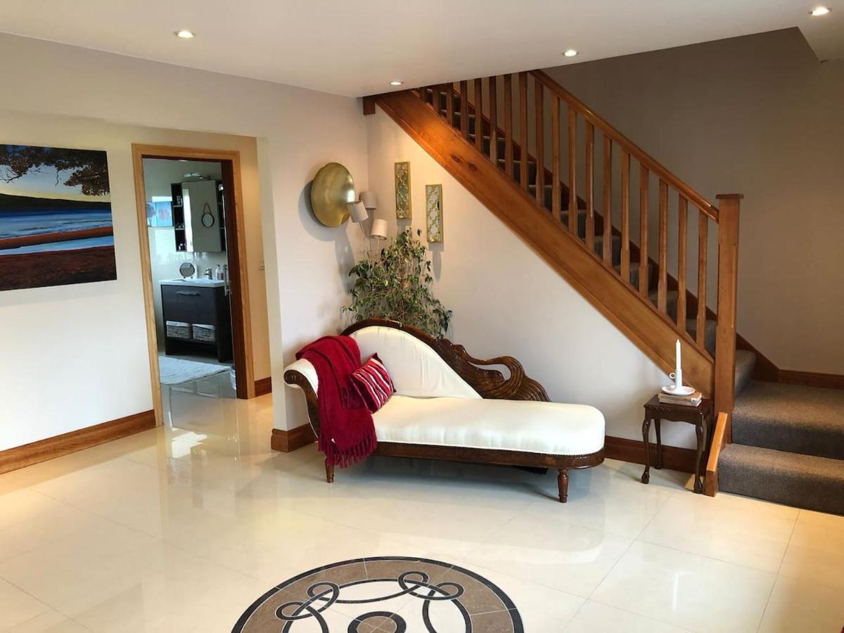 Connemara. 3 Bedroom, 8 Bed, Holiday Home Голуэй Экстерьер фото