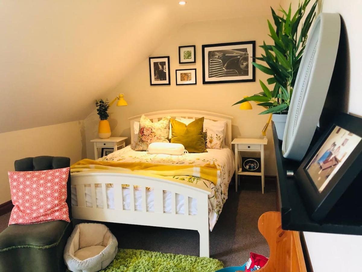 Connemara. 3 Bedroom, 8 Bed, Holiday Home Голуэй Экстерьер фото
