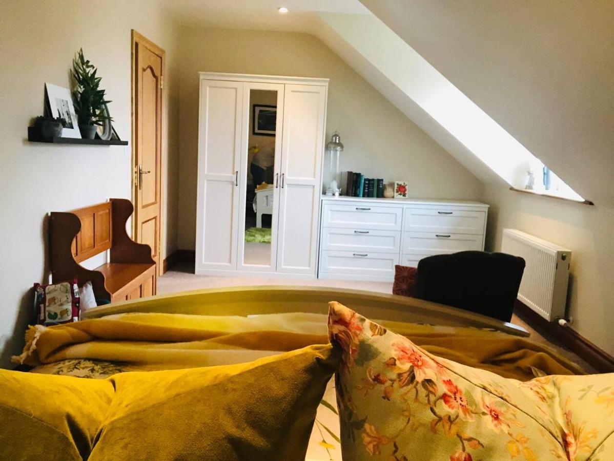Connemara. 3 Bedroom, 8 Bed, Holiday Home Голуэй Экстерьер фото