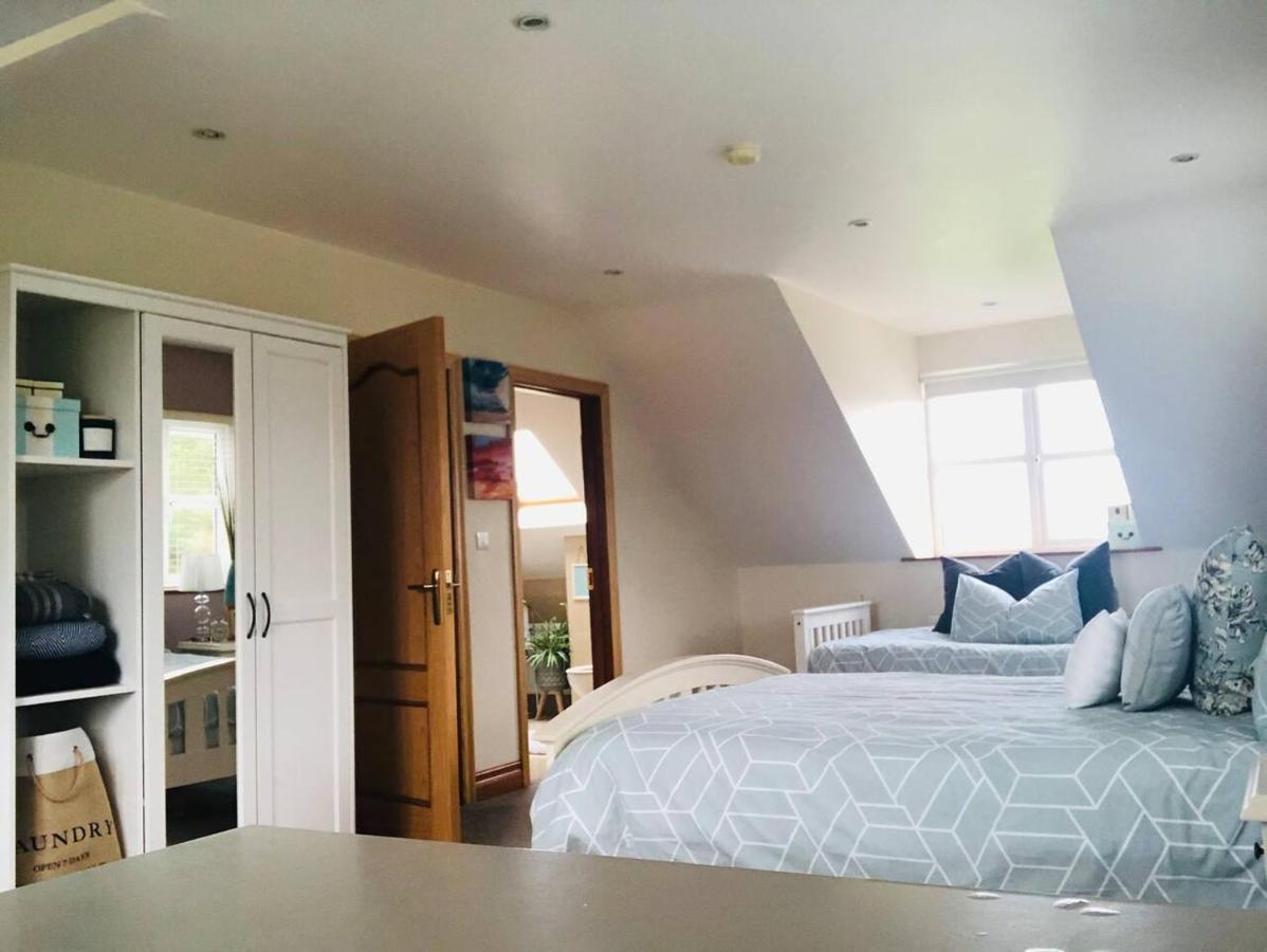 Connemara. 3 Bedroom, 8 Bed, Holiday Home Голуэй Экстерьер фото