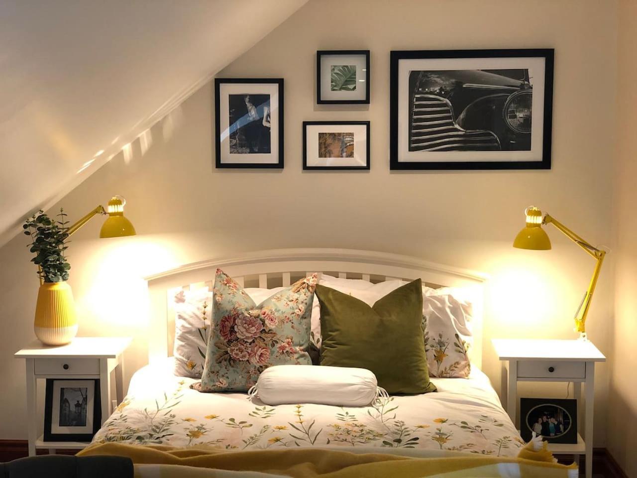 Connemara. 3 Bedroom, 8 Bed, Holiday Home Голуэй Экстерьер фото